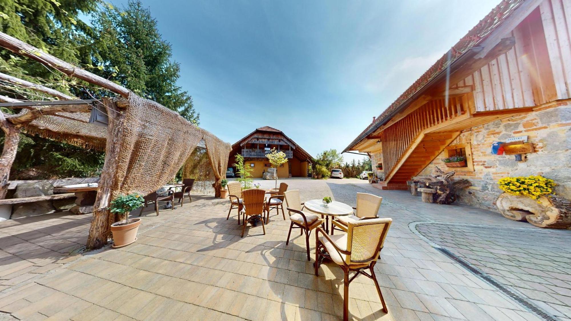 Resort Hisa Ida - Apartments With Hot Tub And Sauna 이반치나고리차 외부 사진
