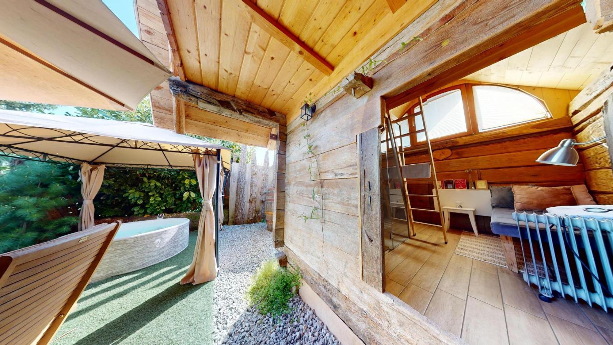 Resort Hisa Ida - Apartments With Hot Tub And Sauna 이반치나고리차 객실 사진