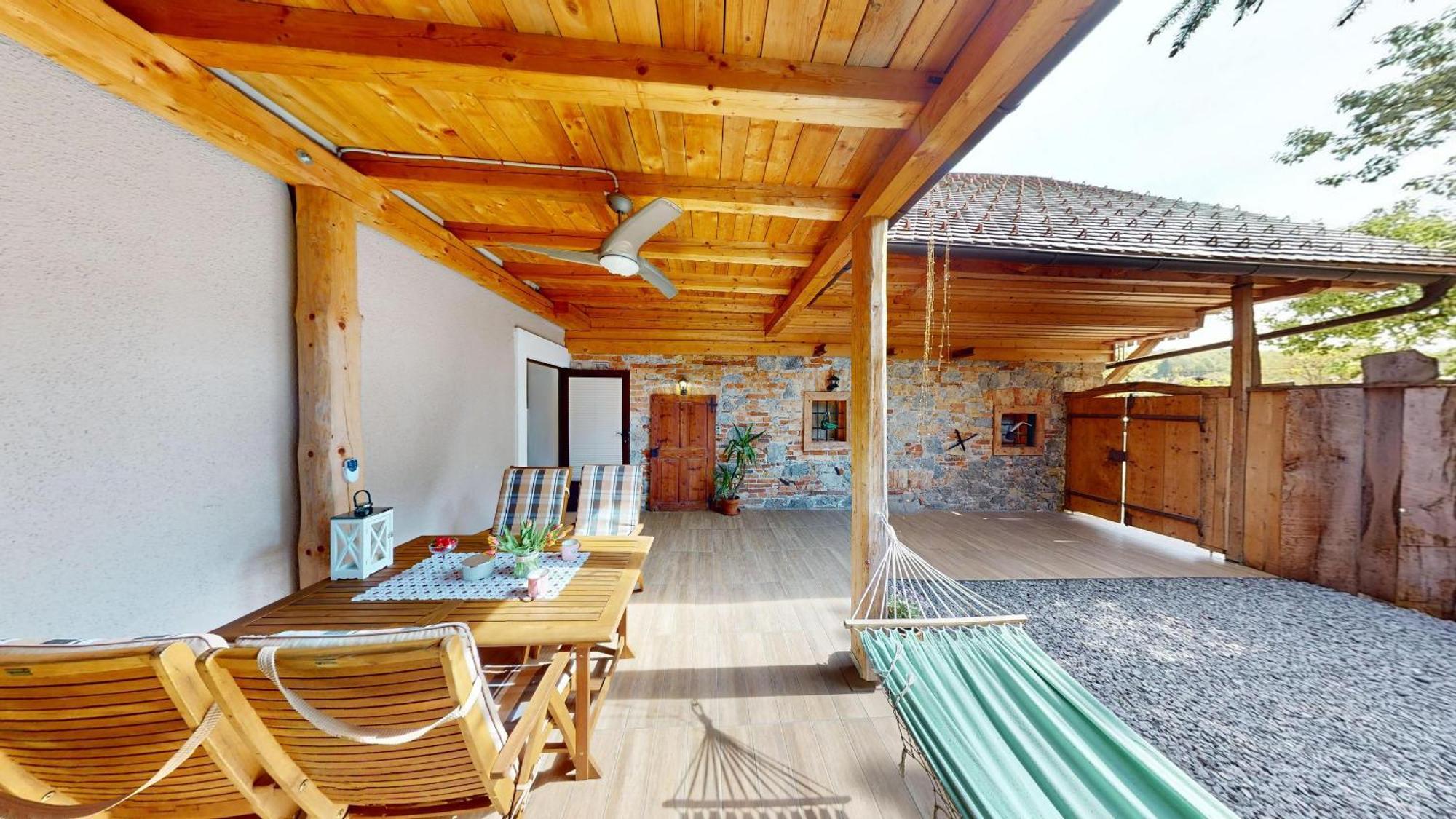 Resort Hisa Ida - Apartments With Hot Tub And Sauna 이반치나고리차 외부 사진