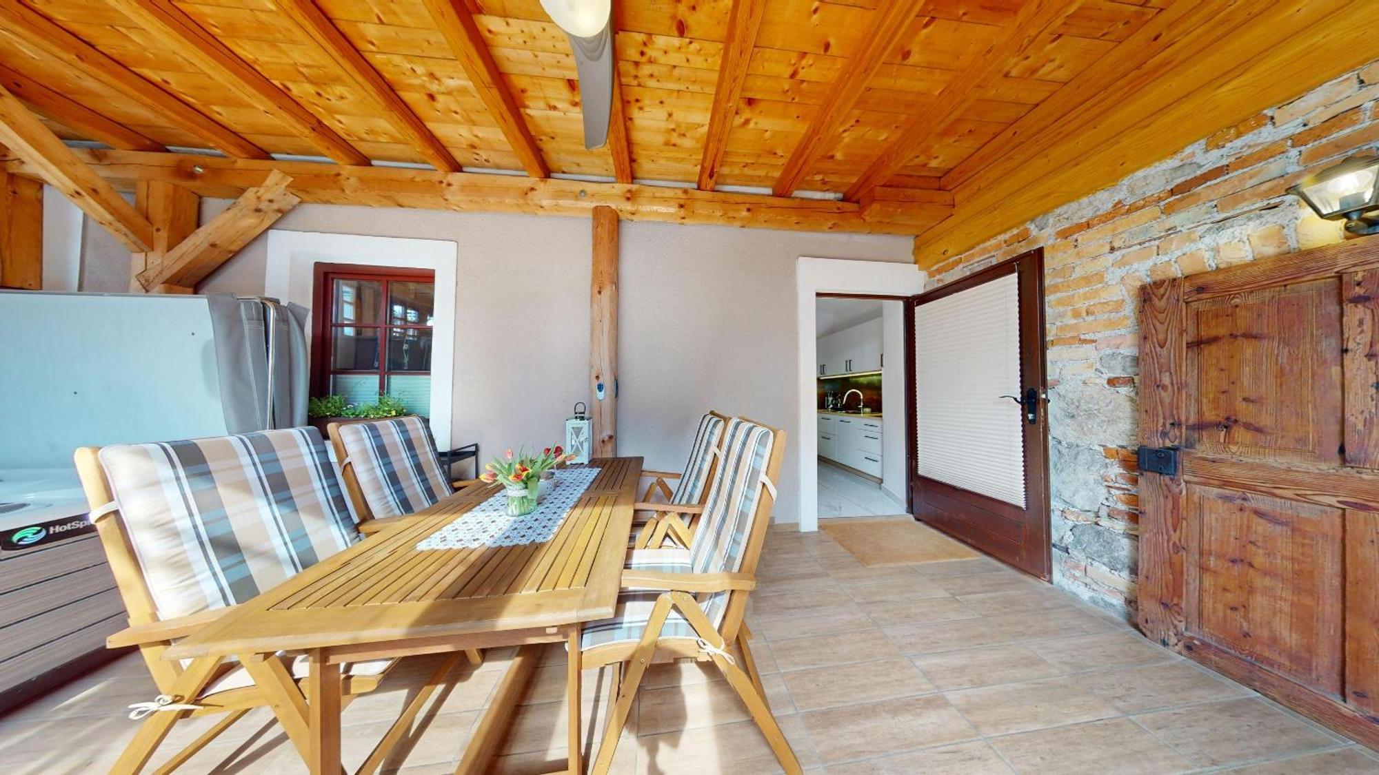 Resort Hisa Ida - Apartments With Hot Tub And Sauna 이반치나고리차 객실 사진