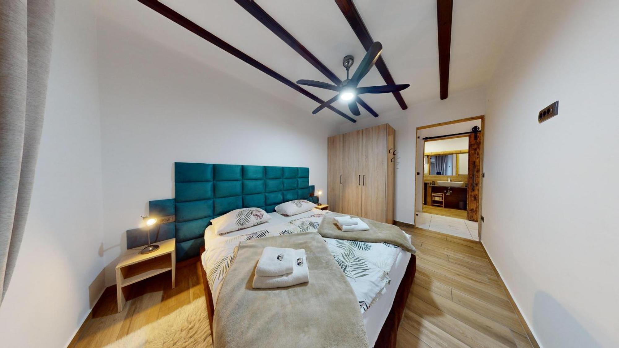Resort Hisa Ida - Apartments With Hot Tub And Sauna 이반치나고리차 객실 사진