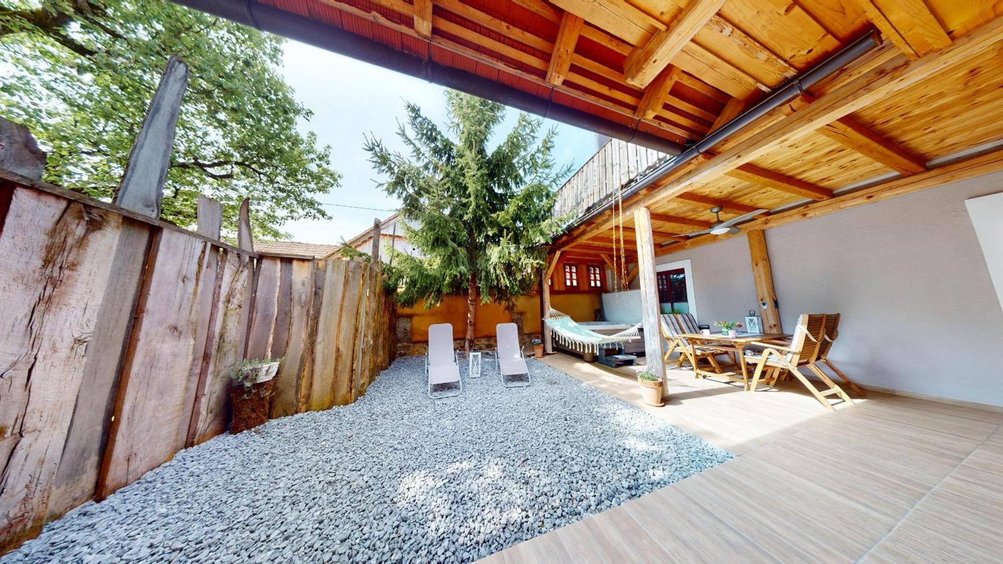 Resort Hisa Ida - Apartments With Hot Tub And Sauna 이반치나고리차 객실 사진